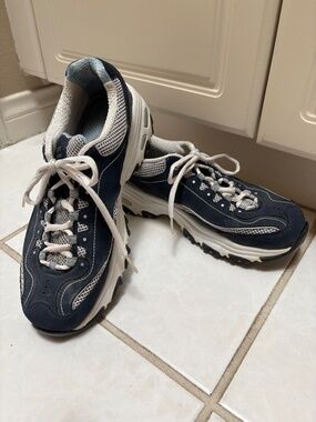 Skechers D’Lites Tennis Shoes